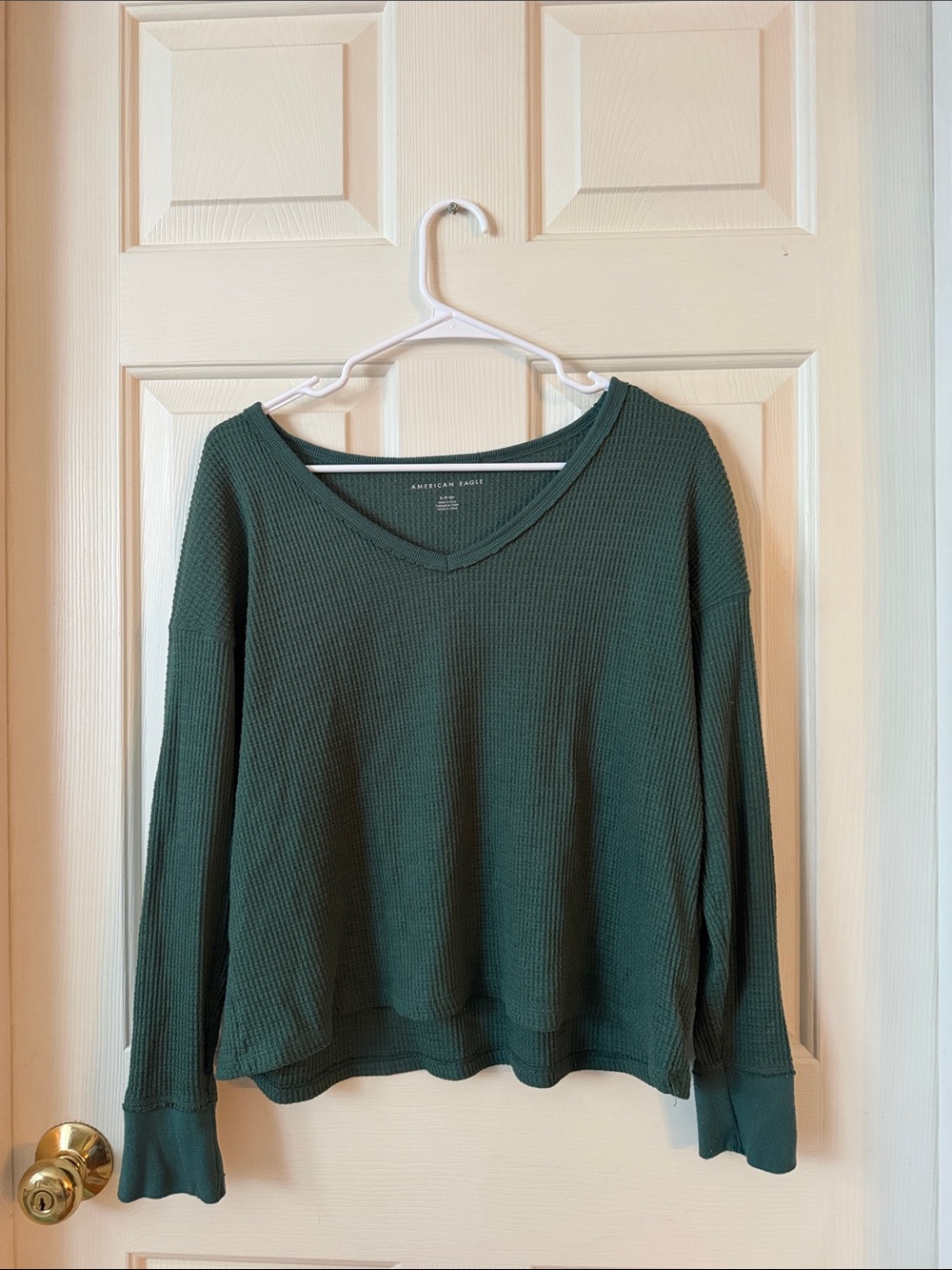 American Eagle Outfitters Green V-Neck Waffle Knit Sweater